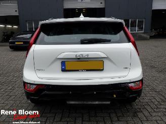 Kia Niro 1.6 GDi Hybrid DynamicLine Automaat picture 3