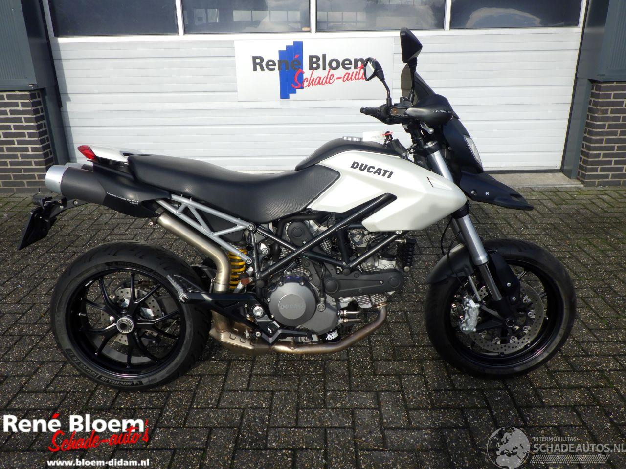 Ducati Hypermotard 796