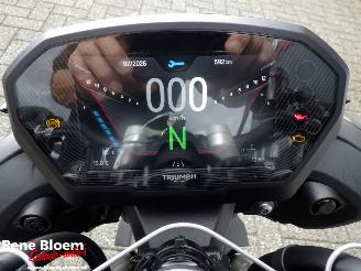 Triumph Street Triple 765 RS picture 9