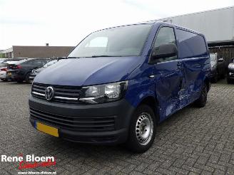 skadebil bedrijf Volkswagen Transporter 2.0 TDI L1H2 Highline 2017/11