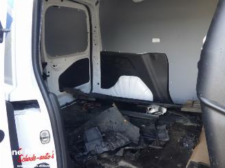 Peugeot Partner 1.5 Blue HDI Premium picture 11