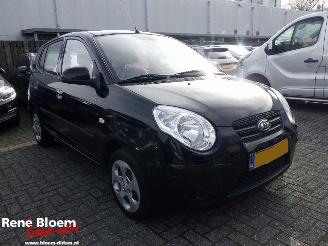 Kia Picanto 1.0 x-pect 5drs picture 5