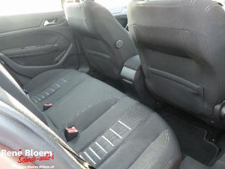 Peugeot 308 1.6 THP Première 5drs Navi picture 10