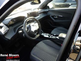 Peugeot e-2008 EV Allure Avantage 54kWh 156pk picture 14