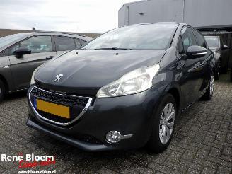krockskadad bil auto Peugeot 208 1.2 VTi Blue Lease Airco 5drs 2012/11