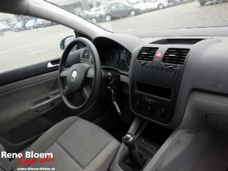 Volkswagen Golf 1.6 FSI Trendline picture 9