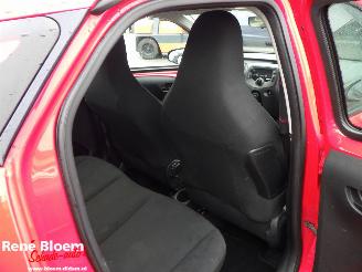 Toyota Aygo 1.0 VVT-I X-Fun Airco 5drs picture 11