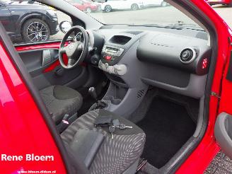 Toyota Aygo 1.0 12V Cool Airco picture 8