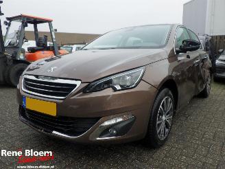 Schadeauto Peugeot 308 1.6 THP Premiere 2014/3