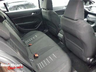 Peugeot 308 1.6 THP Premiere picture 9