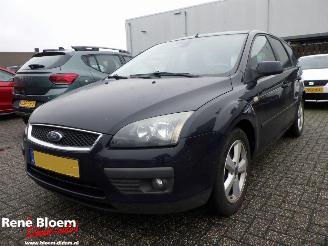 skadebil auto Ford Focus Wagon 1.6-16V Futura 2006/7