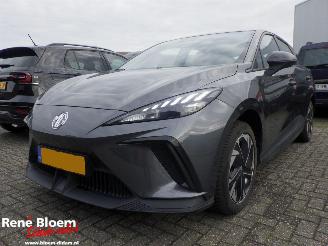 MG 4 Electric Standard 51kwh picture 1