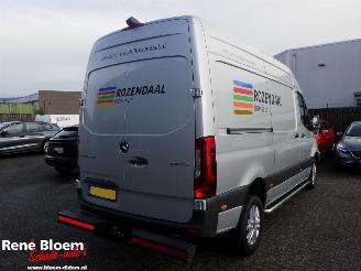 krockskadad bil bedrijf Mercedes Sprinter 319 1.9 CDI L2H2 190pk aut 2023/8