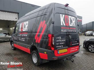 Mercedes Sprinter 319 1.9 CDI L2H2 190pk Dubbel Lucht Automaat picture 2