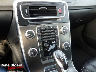 Volvo V-60 2.4 D6 Twin Engtine R-Design Aut picture 17