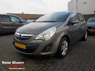 skadebil auto Opel Corsa 1.2 16V Selection Airco 5drs 2013/6