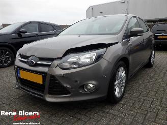 Schadeauto Ford Focus 1.0 Ecoboost 5drs Titanium Airco 2023/5