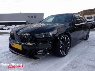BMW i5 Touring E-Drive 40 340pk 84kwh Full Option picture 4