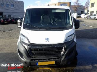 Peugeot Boxer 2.2 BlueHDI L2H1 Premium picture 3