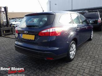 damaged passenger cars Ford Focus 1.6 TI-VC Trend Airco 5drs 2012/2
