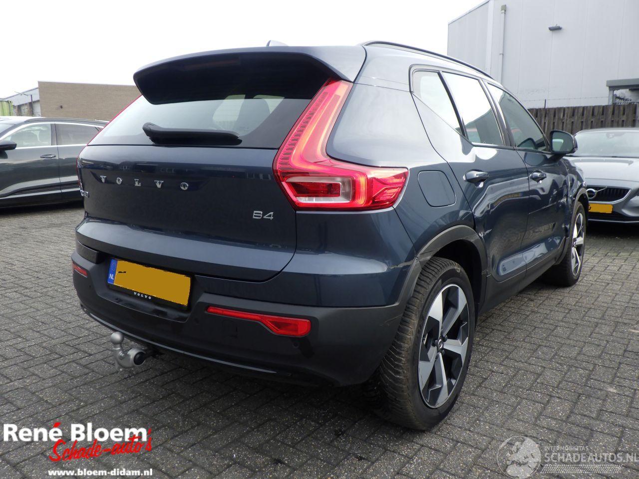 Volvo XC40 2.0 B4 Plus Dark 197pk