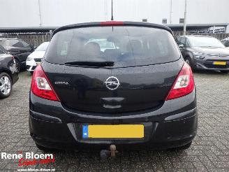 Opel Corsa 1.4-16V Design Edition picture 6