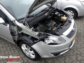 Opel Corsa 1.4 16V 111 Edition picture 9