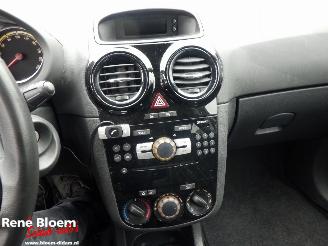 Opel Corsa 1.4 16V 111 Edition picture 16