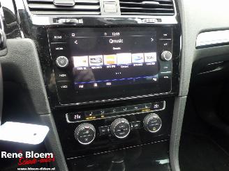 Volkswagen Golf 1.6 TDI HighLine R-Line 5drs picture 18