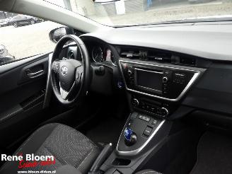 Toyota Auris 1.8 Hybrid Touring Sports picture 8
