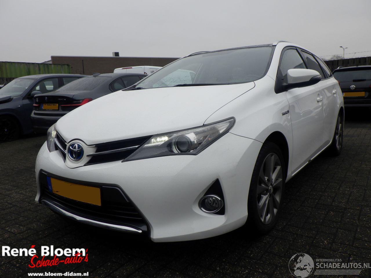 Toyota Auris 1.8 Hybrid Touring Sports