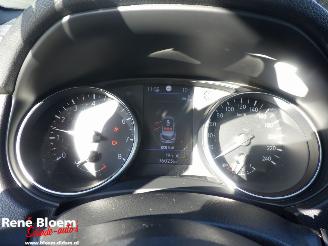 Nissan Qashqai 1.3 DIG-T Tekna 140pk picture 19