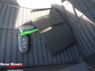 Peugeot e-2008 EV Active Pack 50kWh picture 16