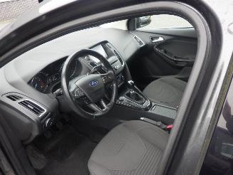 Ford Focus 1.0 Titanium Edition Navi picture 14