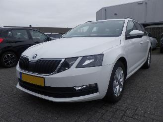 Schadeauto Skoda Octavia 1.0 TSI Greentech Ambition 116pk 2017/5