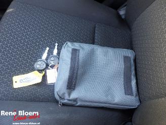 Suzuki Swift 1.2 Select Smart Hybrid picture 19