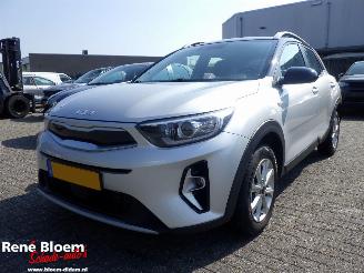 Unfallwagen Kia Stonic 1.0 T-GDI MHEV Dynamic 2022/1