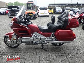 Honda GL 1800 Goldwing Dual C-ABS Deluxe picture 2
