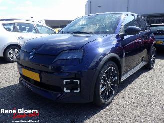 skadebil auto Renault 5 urban range techno 40kW 2025/12