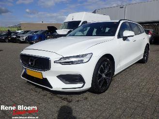 Schadeauto Volvo V-60 2.0 B3 Momentem Avantgarde 163pk Aut 2021/7