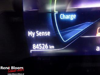 Renault Captur E-TECH HYBRID 145 Intens picture 17