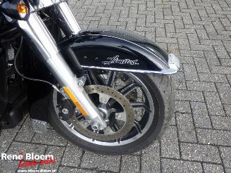 Harley-Davidson Electra Glide Ultra Limited 103 picture 17
