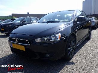 krockskadad bil auto Mitsubishi Lancer Sports Sedan 1.6 Edition two 117pk 2012/1