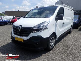 krockskadad bil bedrijf Renault Trafic 2.0 DCI 120 T29 L2H1 Word edition 2020/2