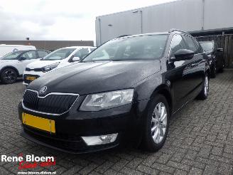 skadebil auto Skoda Octavia Combi 1.6 TDI Greentech Ambition Business 2016/11