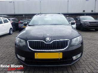 Skoda Octavia Combi 1.6 TDI Greentech Ambition Business picture 6