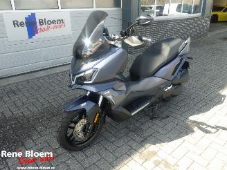 Sym  ADX 300 picture 3