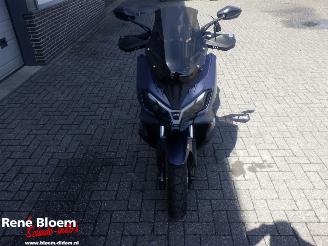 Sym  ADX 300 picture 8
