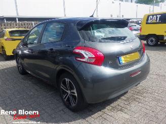 Peugeot 208 1.2 VTi Access picture 5