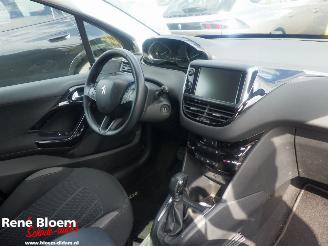 Peugeot 208 1.2 VTi Access picture 11